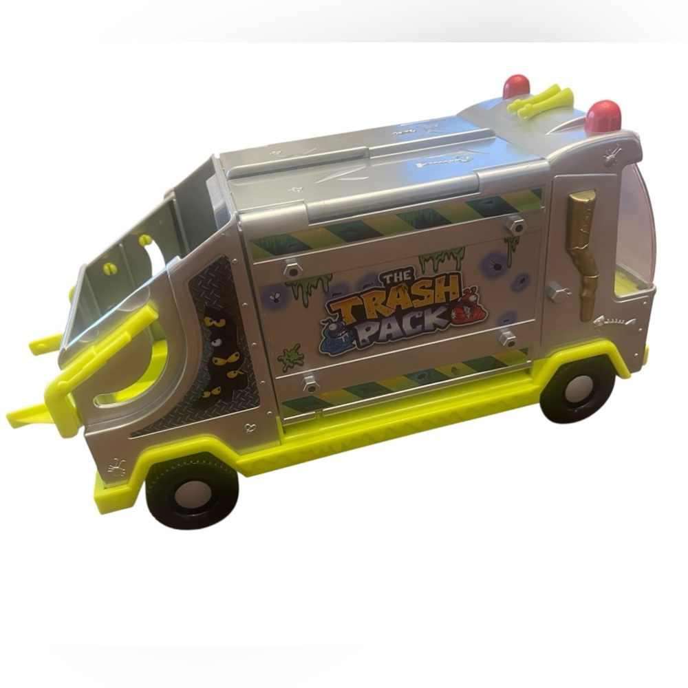 Vintage Trash Pack Garbage Truck